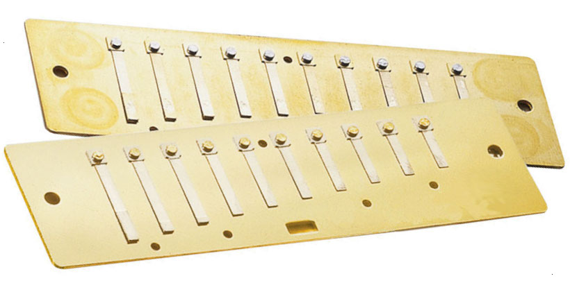 die Stimmplatten aus Messing schmecken am Mund leicht säuerlich. (Artikelnummer: TMc132116)